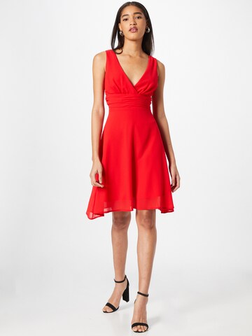 SISTERS POINT - Vestido 'GABBI' en rojo