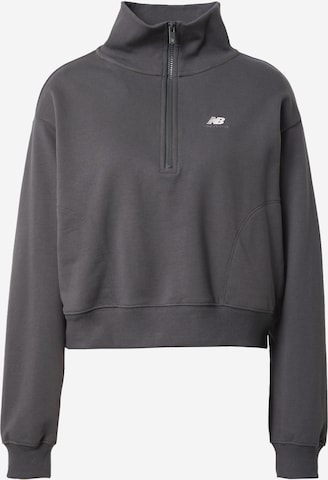 new balance Top in Grey: front