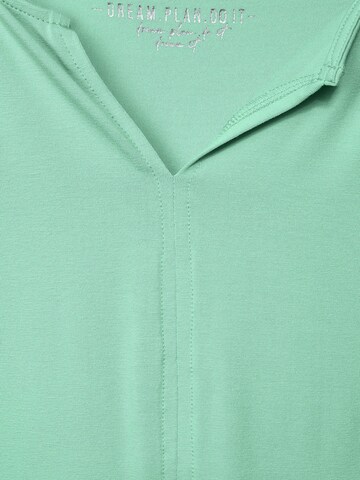 Tricou de la STREET ONE pe verde