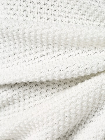 VILA Sweater 'Dalo' in White