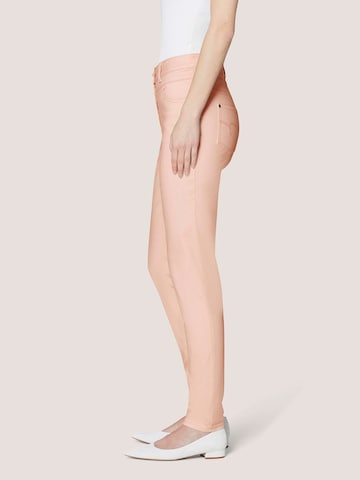 MADELEINE Regular Jeans in Pink