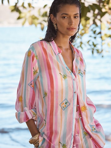 love & roses Pusero värissä vaaleanpunainen