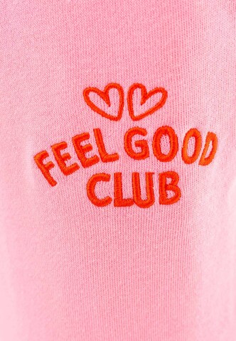 Zwillingsherz Sweatshirt 'FEEL GOOD CLUB' in Pink