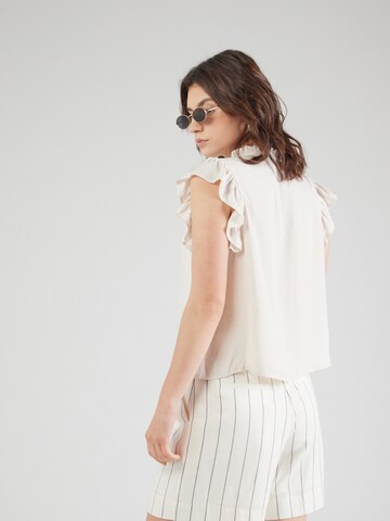 ABOUT YOU Top 'Giulia' - fehér