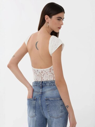 Hiccup Shirt in White