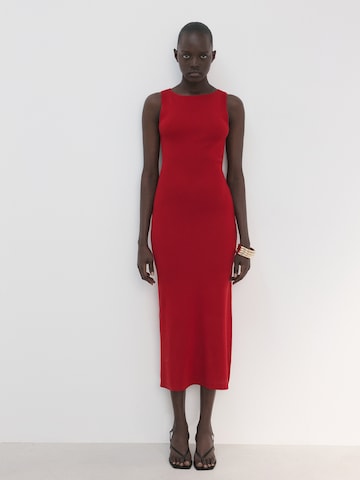 MANGO Pletené šaty 'BETTU' - Červená: predná strana