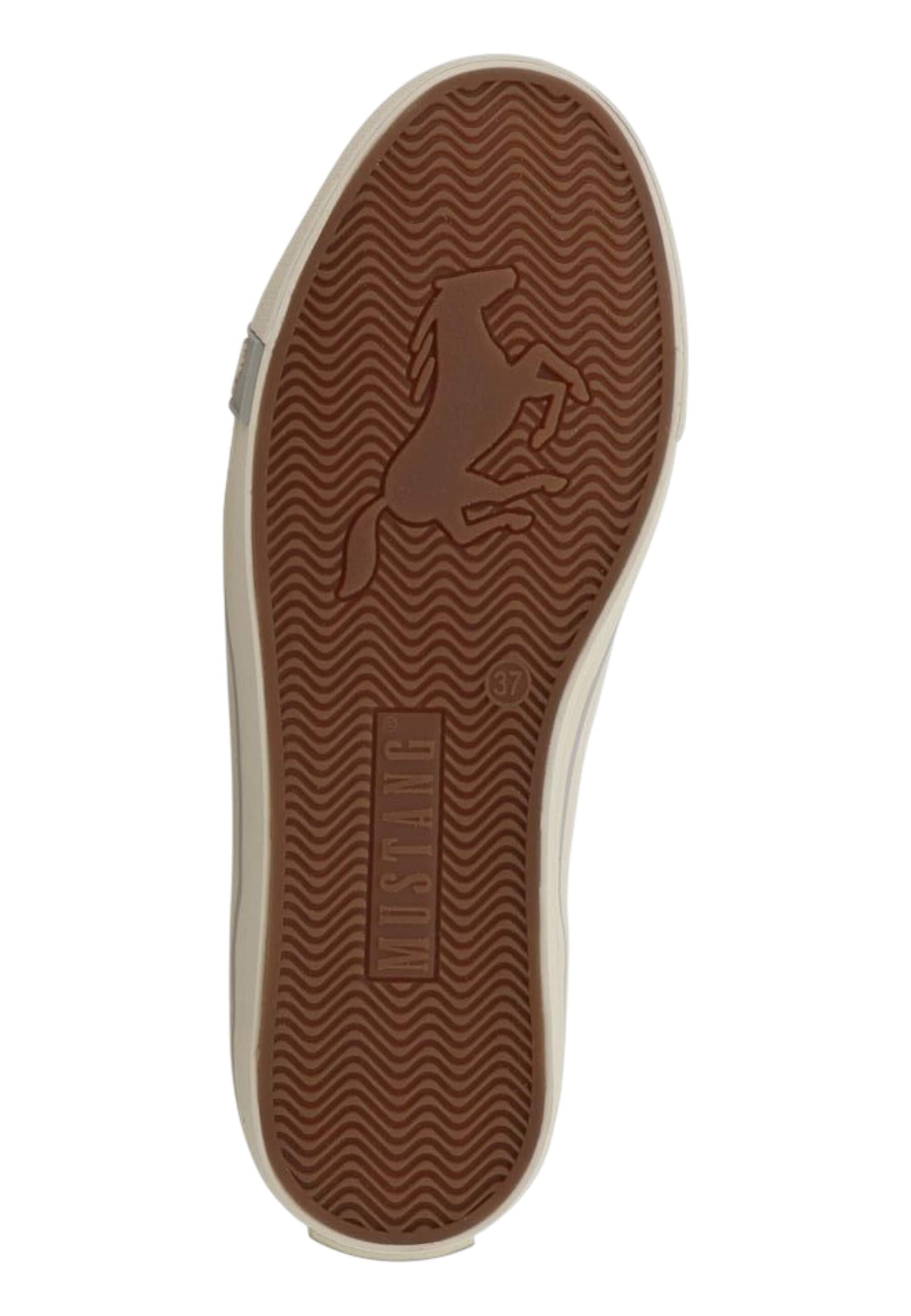 Baskets basses MUSTANG en gris