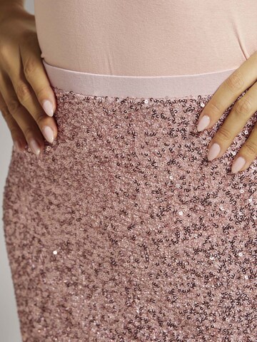 MADELEINE Rok in Roze