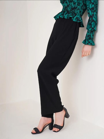 Wide leg Pantaloni 'Strickhosen' di Bigdart in nero