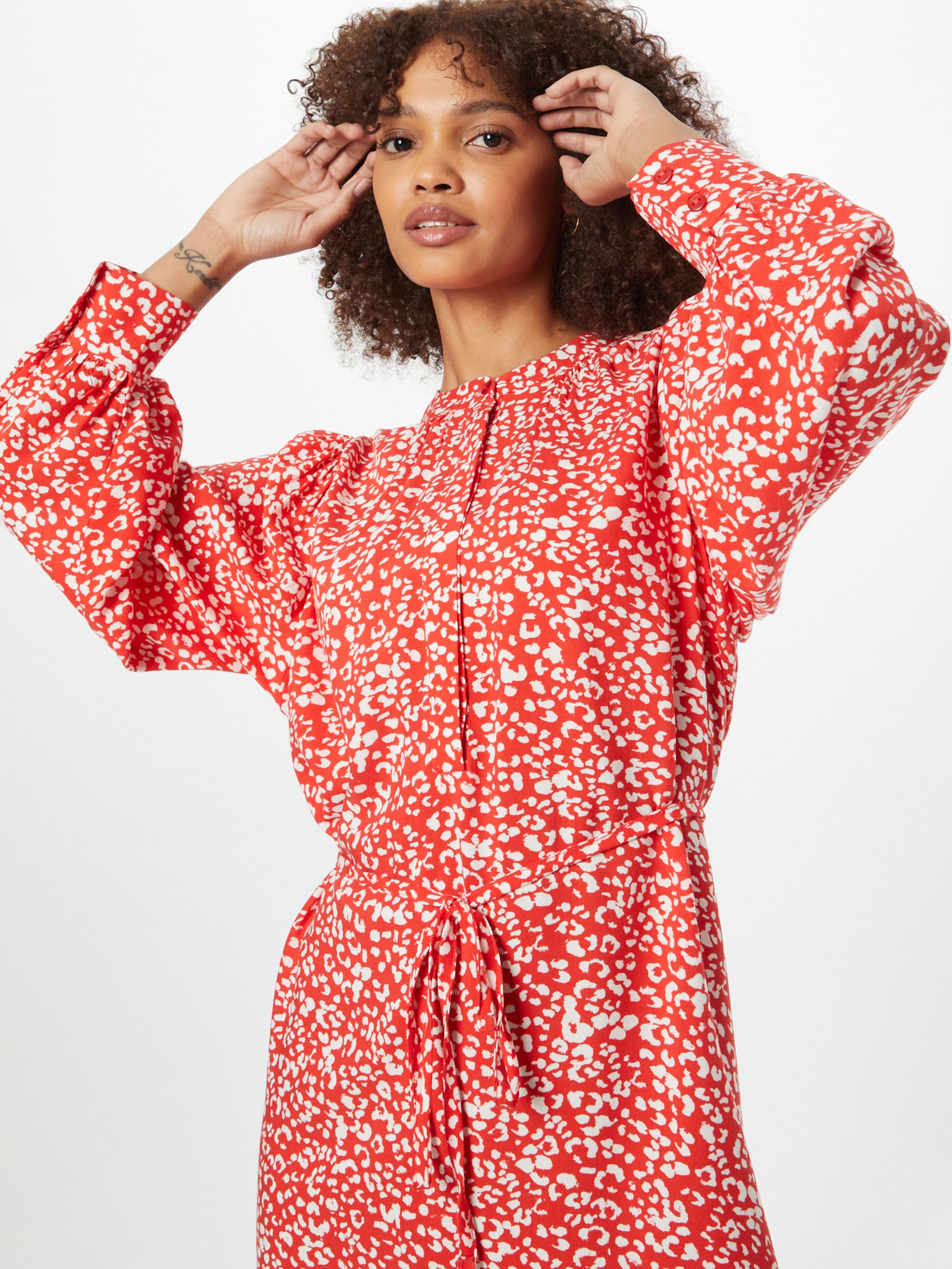 Robe ICHI en Rouge ABOUT YOU