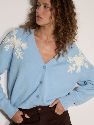 Cardigan bavarois ' ' Apricot en bleu