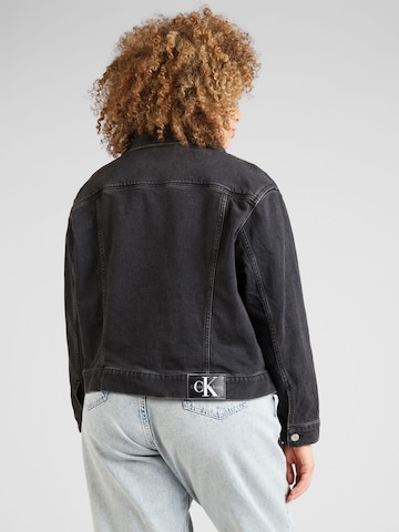 Calvin Klein Curve Jacke in Schwarz