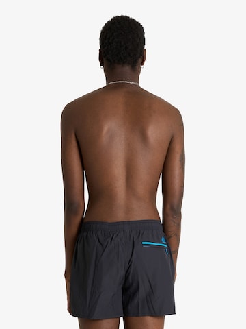 Pantaloncini da bagno di Sundek in nero