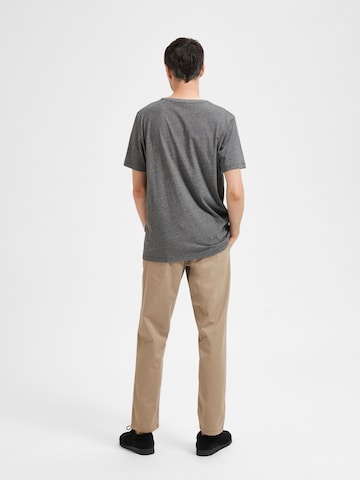 SELECTED HOMME T-Shirt 'Aspen' in Grau