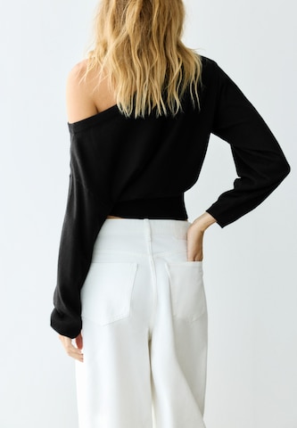 Pull&Bear Pulóver - fekete