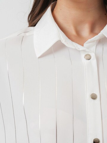 Bigdart Shirt in White