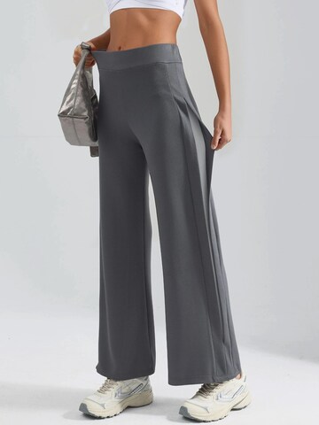 Pantaloni di Hiccup in grigio: frontale