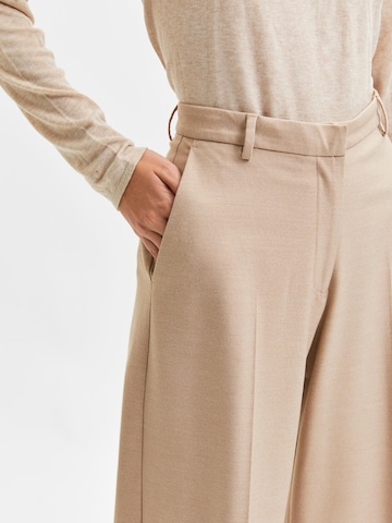 SELECTED FEMME Wide leg Pleated Pants 'Eliana' in Beige