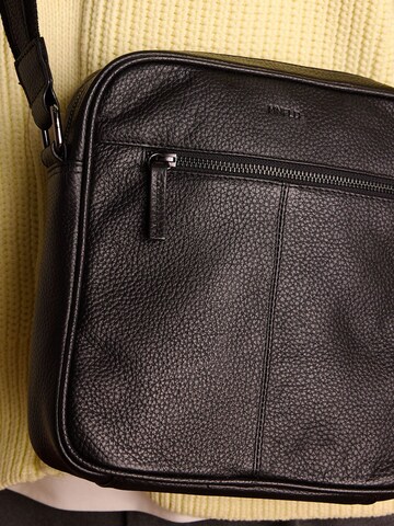 MANFIELD Crossbody Bag in Black