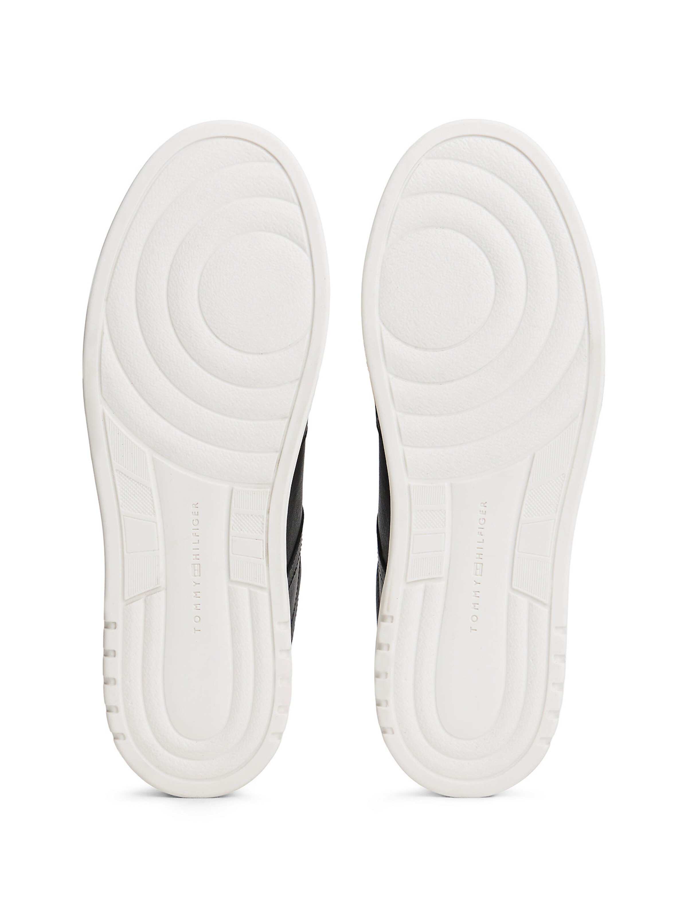 TOMMY HILFIGER Nizke superge | črna barva