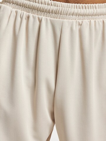 DEF Loosefit Shorts in Beige