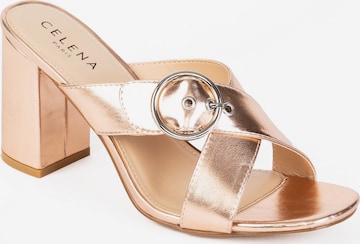 Celena Mules 'Chene' in Gold