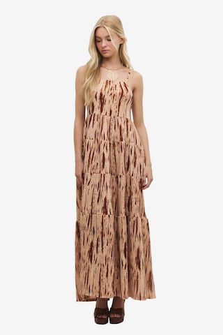 No Matter What Kleid in Grau: Vorderseite