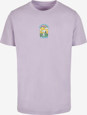 Merchcode T-Shirt 'Peanuts - It's good to have a friend' in Lila: predná strana