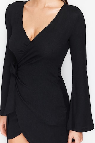 Rochie de la Trendyol pe negru
