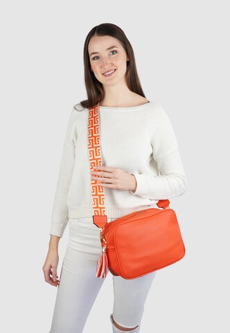 HARPA Shoulder Bag 'LILINDA' in Orange: front