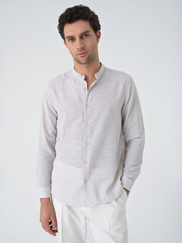 Coupe regular Chemise Antioch en beige