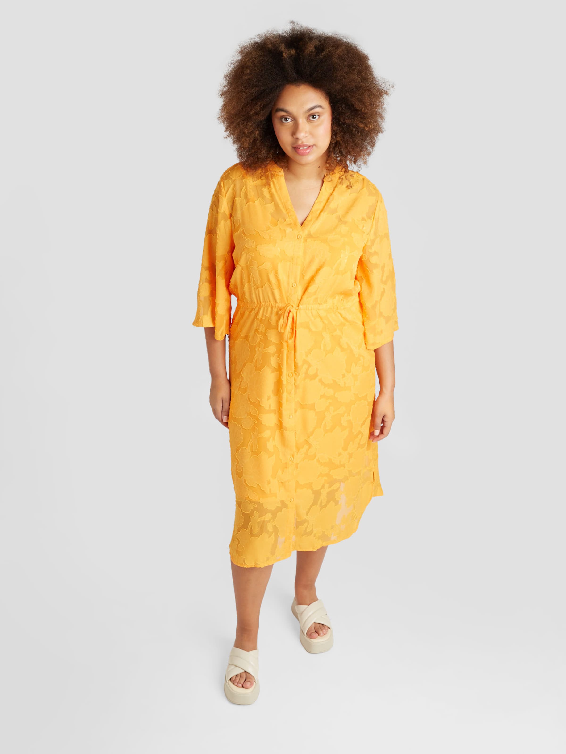 Jurken in grote maten Geel voor dames Shop online ABOUT YOU