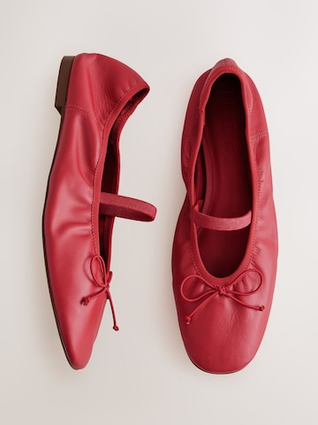 Ballerina con cinturino 'Forever Comfort' di Next in rosso