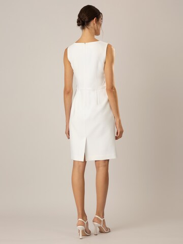 Robe fourreau APART en beige