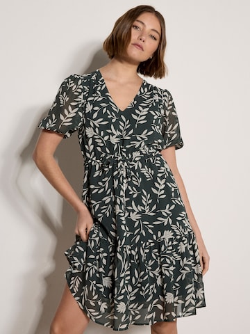 Apricot Dress ' ' in Green: front