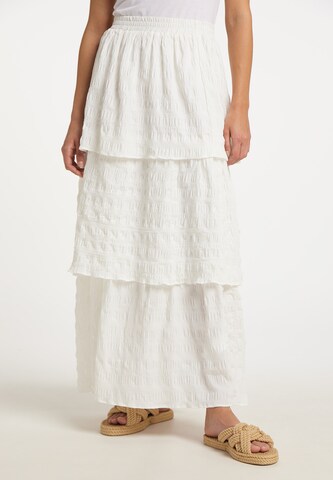 IZIA Skirt in White: front