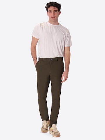 Slimfit Pantaloni funzionali 'Kos T. Active' di Distretto12 in verde