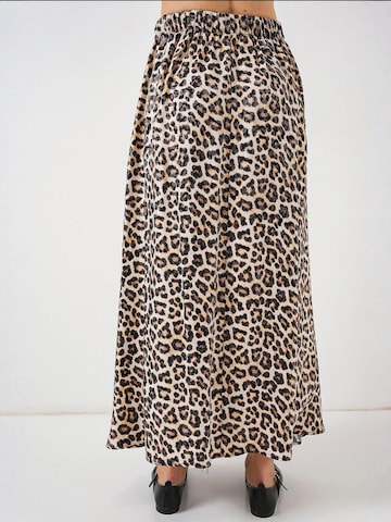 Bigdart Skirt in Brown
