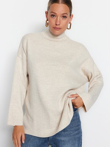 Trendyol Πουλόβερ σε γκρι: μπροστά