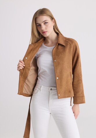 Felix Hardy Between-Season Jacket in Beige