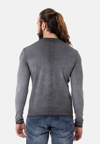 CIPO & BAXX Langarmshirt in Grau