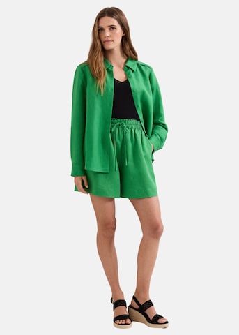 Phase Eight Shirt in Green: front