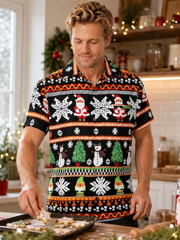 King Kameha - Ajuste regular Camisa 'Christmas Rows' en negro