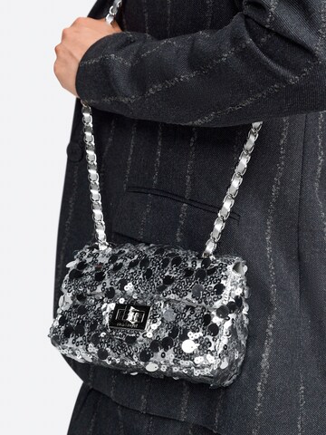 Rich & Royal Umhängetasche in Silber: Vorderseite