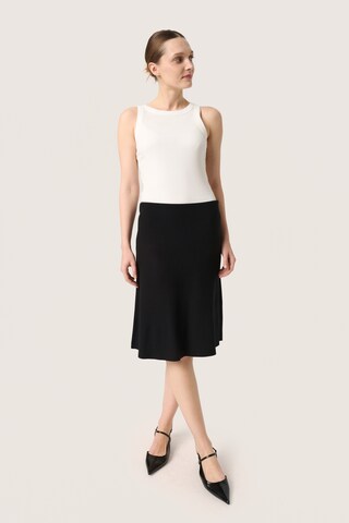 SOAKED IN LUXURY Rok 'Indianna' in Zwart