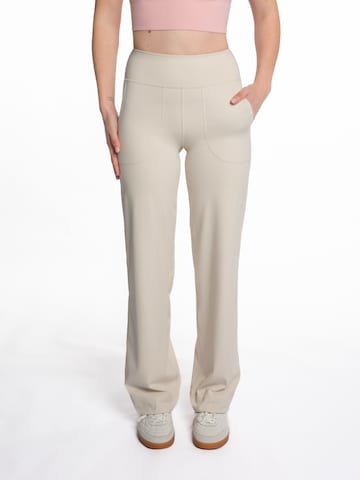 mymotus Wide leg Workout Pants 'YW101 Jazzpant' in White: front
