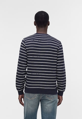GUESS Sweatshirt in Blue