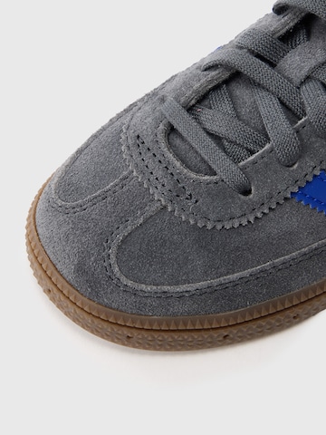 ADIDAS ORIGINALS Trampki 'HANDBALL SPEZIAL' w kolorze szary