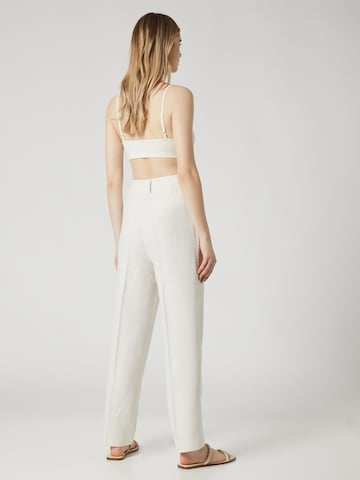 RÆRE by Lorena Rae Regular Pleated Pants 'Elin' in White