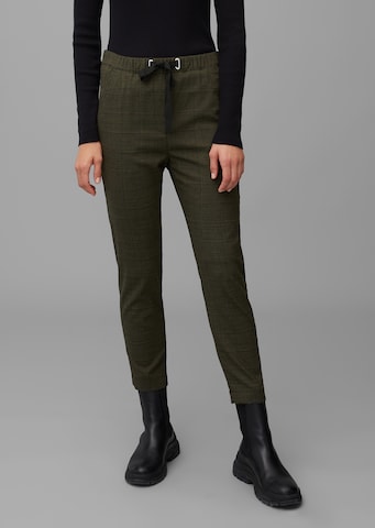 Marc O'Polo Tapered Pants in Green: front